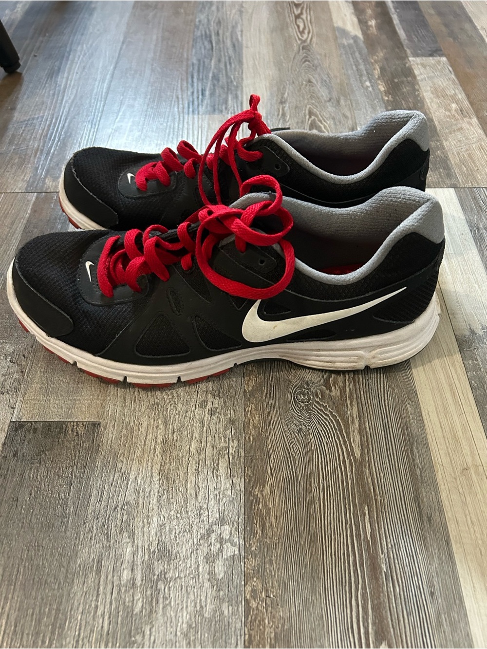 Nike Revolution 2 Running shoe -Like New